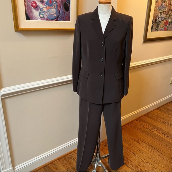 Kasper Chocolate Brown 2 pc Pant Suit – Size 10 - Picture 3 of 11